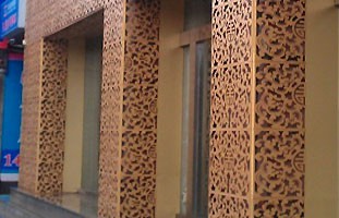 Decorative metal screen